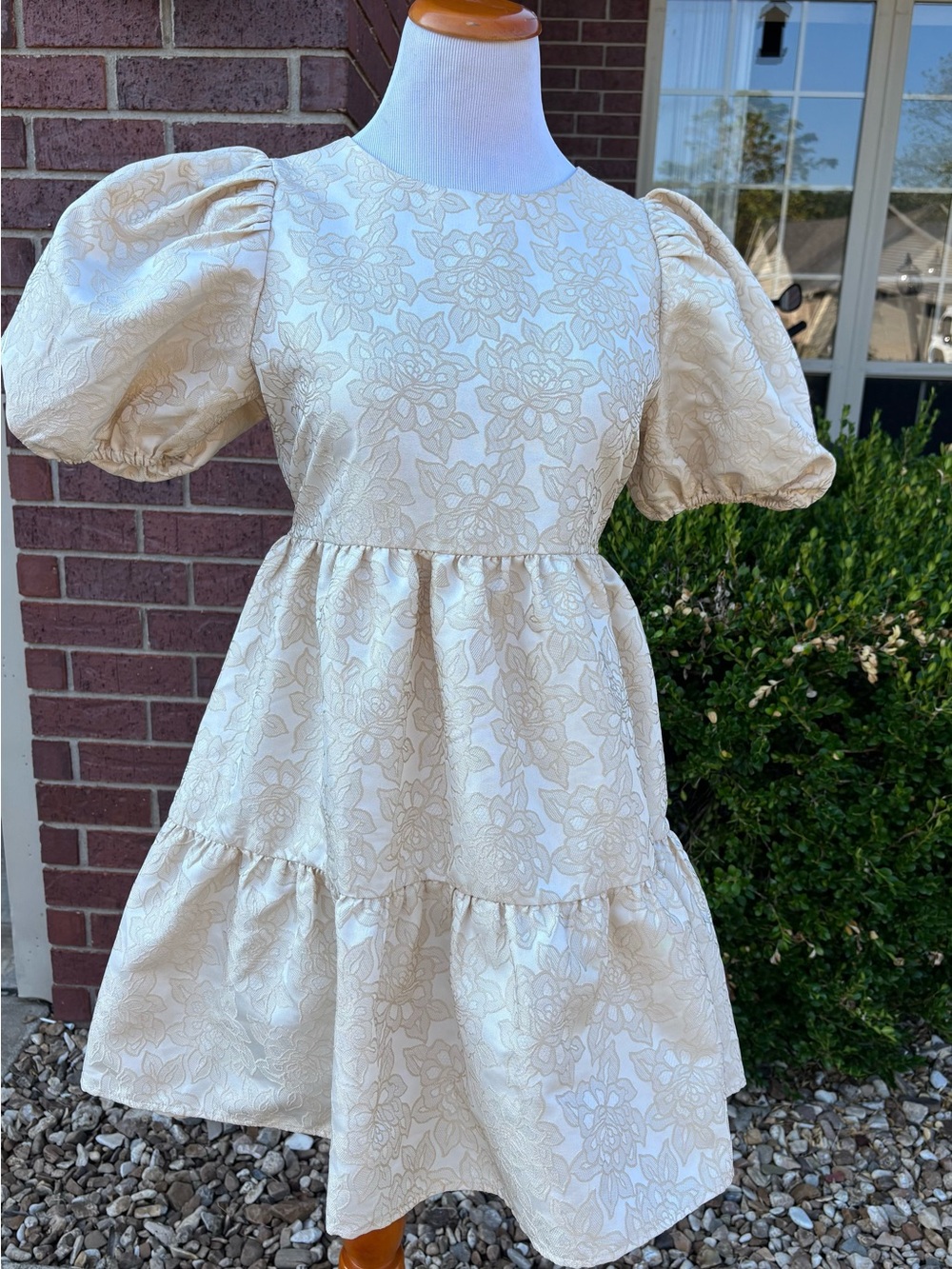 Forever 21 Cream Floral Puff-Sleeve Tiered Dress